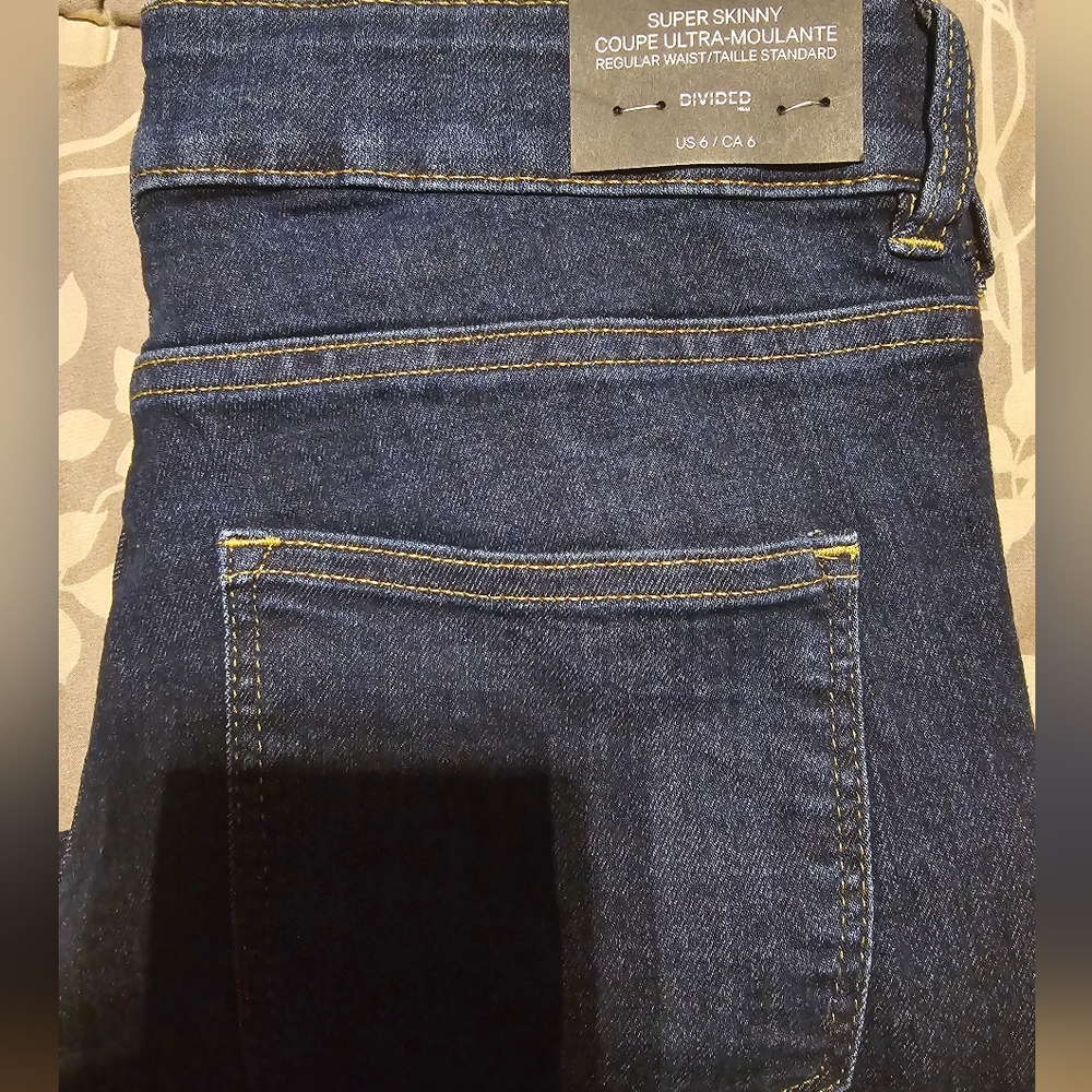 H&M Skinny Jeans Size 6 NWT